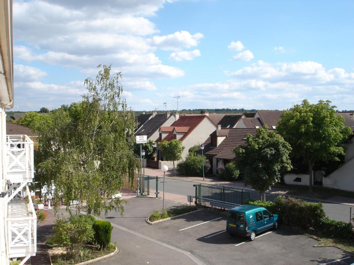Kyriad Direct Acheres Buitenkant foto